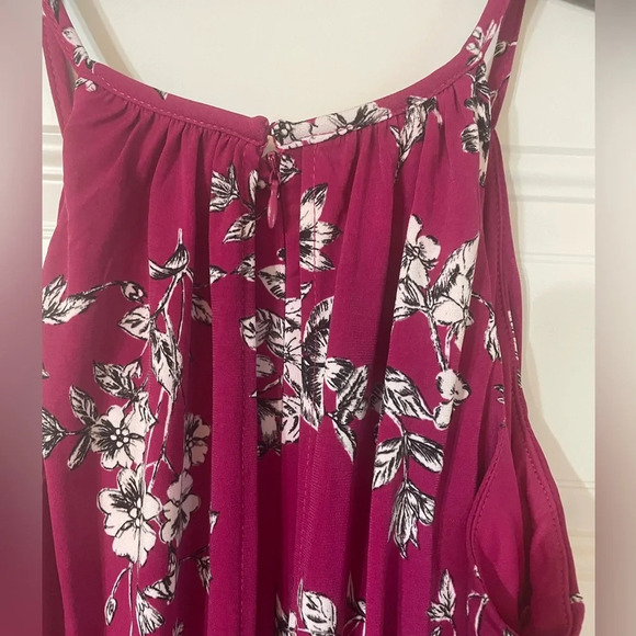 NWOT Maggy London High Neck Floral Pattern Jumpsuit in size 4 - Picture 9 of 10